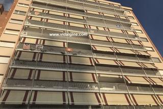 Pis  Carrer sant pere. Pis molt ben ubicat, amb excel·lent il·luminació natural i bones