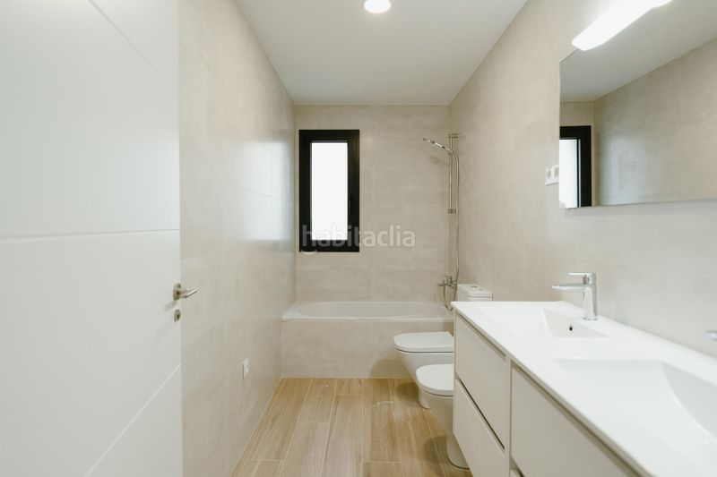 Foto 4f7be5d6-a906-4128-9e9d-d29fc1092fcd. Reihenhaus mit heizung parking pool in Balaguer