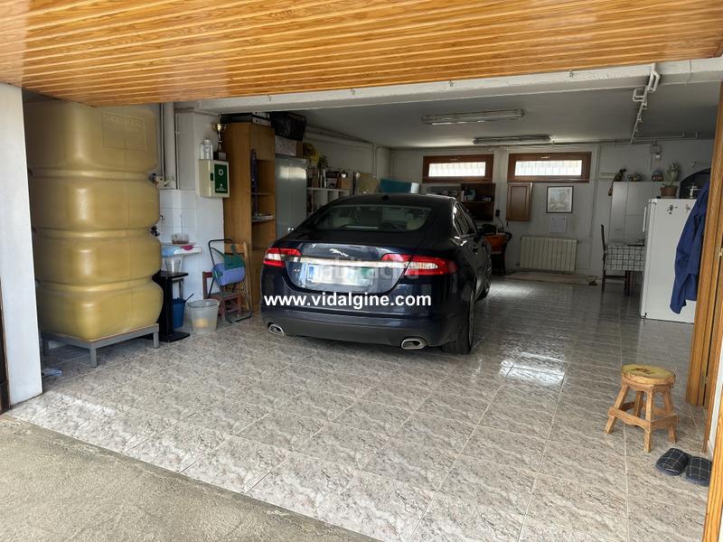 Foto 9f502963-3df8-4a05-98e5-b2cb9d1ba818. Haus mit heizung parking in Térmens