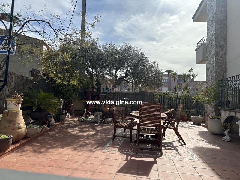 Foto ff658af8-251e-4516-adcd-2b34d71d2a1a. Haus mit heizung parking in Térmens