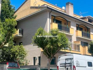Casa  Avinguda la solana. Casa a st. llorenç de montgai