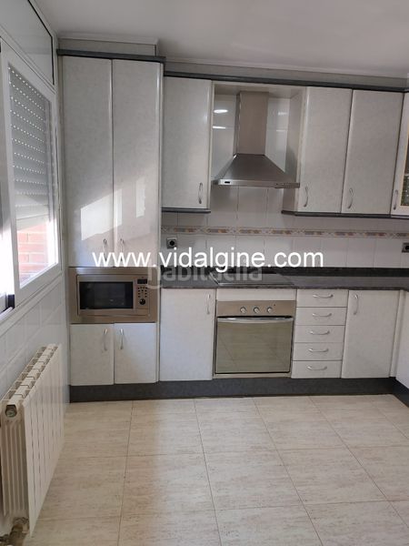 Foto 45b2931e-d4d7-426a-bf56-c604cc52453c. Casa amb calefacció aparcament a Balaguer