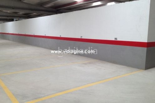 Foto c94cdd73-170c-40d9-ae3f-7134a7bd5900. Aparcament cotxe a Balaguer