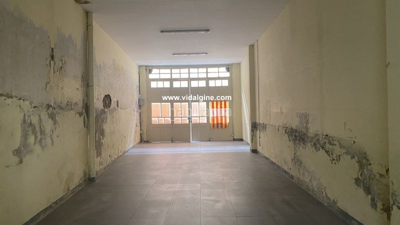 Foto 0ddfd88d-4099-42ae-a5b7-a315a2887a40. Rent business premise in Balaguer