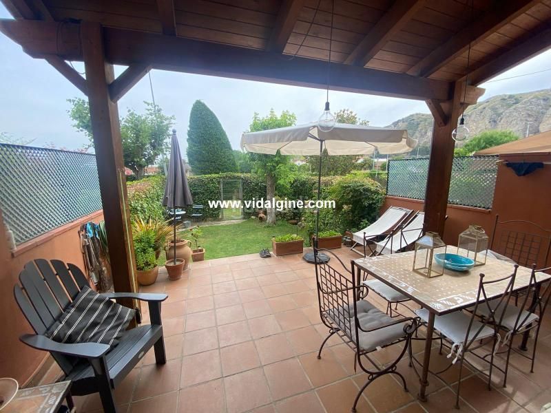 Foto ee316deb-c9cf-4f48-a814-fa73d38e87c7. Casa aparellada amb calefacció aparcament piscina a Os de Balaguer