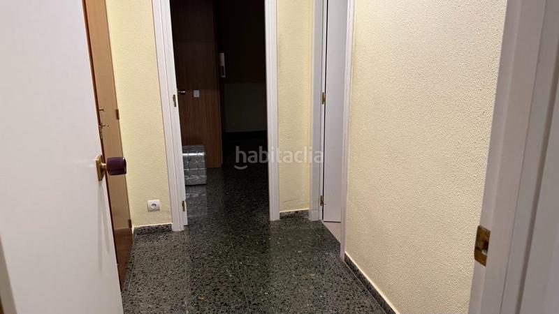 Foto 4b830579-9ebe-444f-8bec-6ef9badff16d. Pis amb aparcament a Zona Hospital Amposta