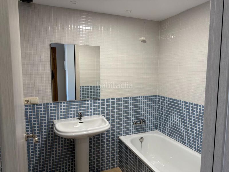 Foto d8042791-7620-4c2b-a42c-7f8b2b6be542. Pis amb aparcament a Deltebre