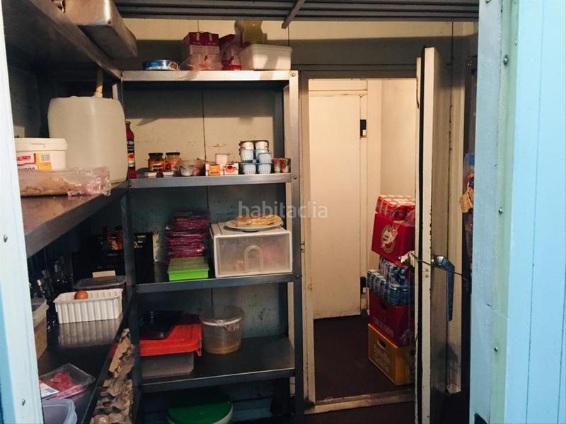 Foto b75c1c51-b61d-4153-bb91-2102c72da6ec. Local comercial amb calefacció a Vilamarina Viladecans