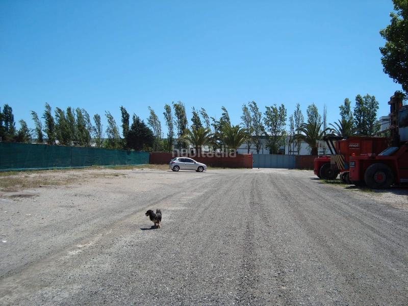 Foto 3f94a314-5e2e-4c74-a082-c7a38509cf89. Solar industrial excelente ubicación en Gava Mar Gavà