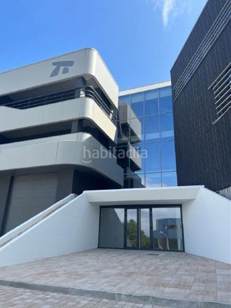 Foto 33491698-3d8c-4e9b-8cbb-5a9ff8d40fd3. Alquiler nave industrial tipo c en Zona Industrial Barberà del Vallès