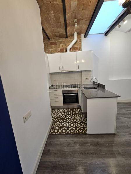 Foto c8853d50-94d4-4758-ab9d-c4a3ff9d54f3. Àtic a Sant Antoni Barcelona