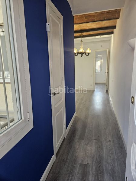 Foto e41e90b6-7135-415e-9818-1e9da66ef657. Àtic a Sant Antoni Barcelona