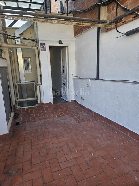 Foto fae9ee4d-596b-4e1d-997e-8f1466a5316b. Àtic a Sant Antoni Barcelona