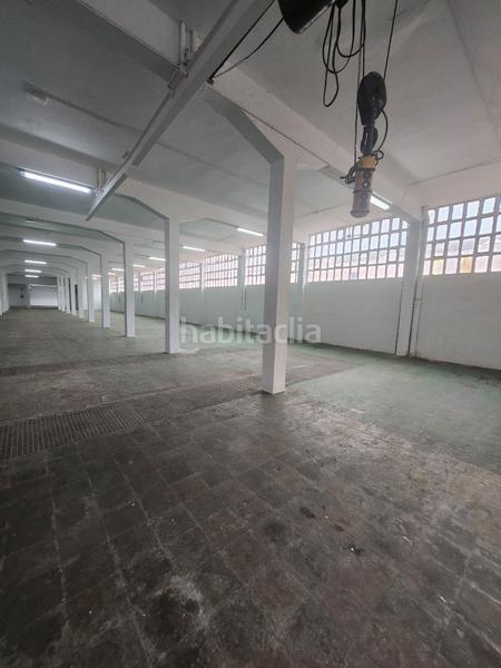 Foto cd47e597-3e77-435e-8d7e-21e197b468ab. Bâtiment à usage industriel dans Casablanca Sant Boi de Llobregat