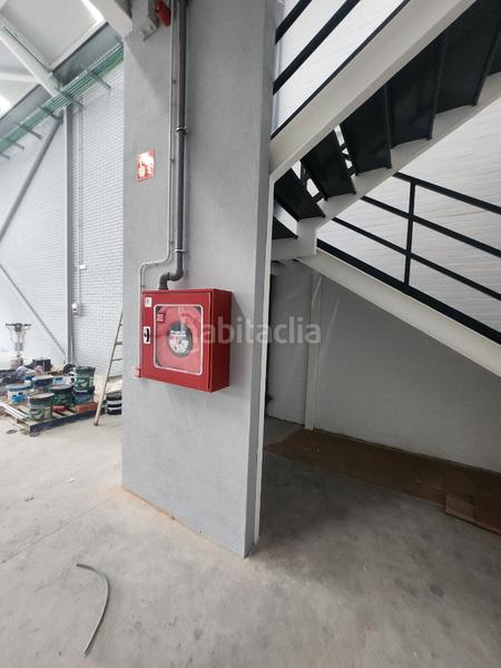 Foto 80d4b7cc-4d4d-4e7e-bd1b-0ba40d742b72. Affitto capannone industriale in Centre Hospitalet de Llobregat (L´)