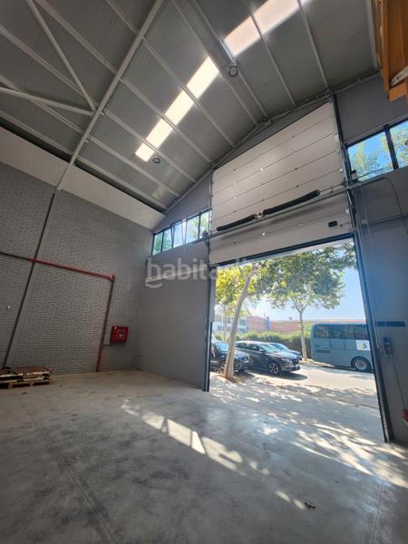 Foto b4234a85-3cd4-494d-bf91-30375a237792. Affitto capannone industriale in Centre Hospitalet de Llobregat (L´)
