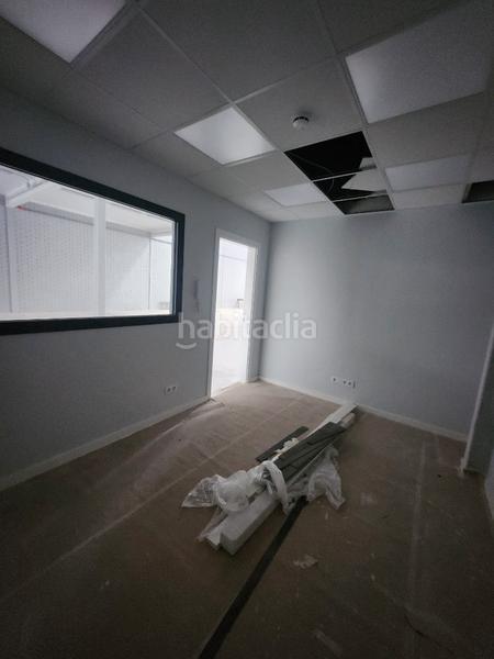 Foto cb53f515-5ffe-49f5-9a1b-c9d8ea8baadc. Affitto capannone industriale in Centre Hospitalet de Llobregat (L´)