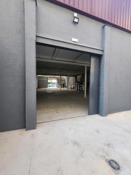 Foto f04de0cf-7e5a-4822-a205-eeea0c2d3268. Affitto capannone industriale in Centre Hospitalet de Llobregat (L´)