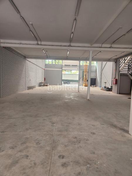 Foto 9585a7cf-2792-4b61-b841-8297443a1f6d. Miete fabrikhalle in Centre Hospitalet de Llobregat (L´)