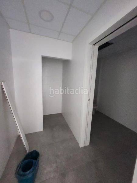 Foto 8bf775c5-9ea2-4ab0-8b07-545aa26fd15c. Lloguer nau industrial a Centre Hospitalet de Llobregat (L´)