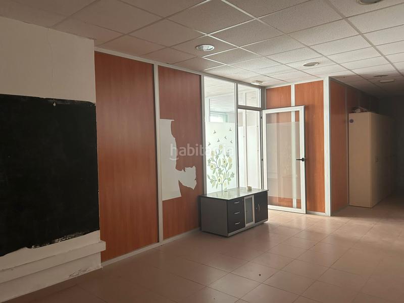 Foto 2c6bbada-bc22-4141-bfee-5dd9f60bf218. Alquiler local comercial en Centre-Estació Gavà