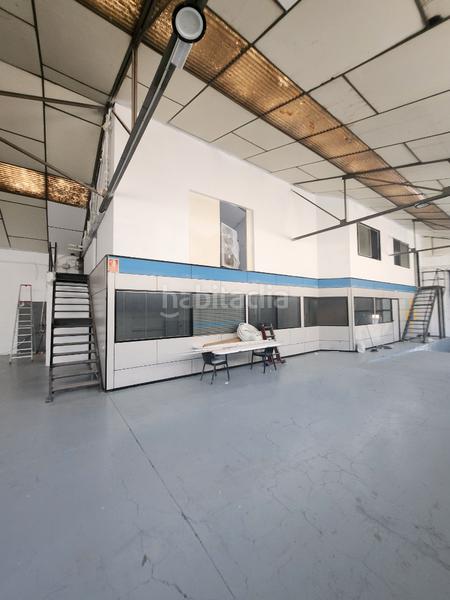 Foto 55b8894a-fecc-4155-8ae5-05914c141619. Industrial building in Zona Industrial Ripollet