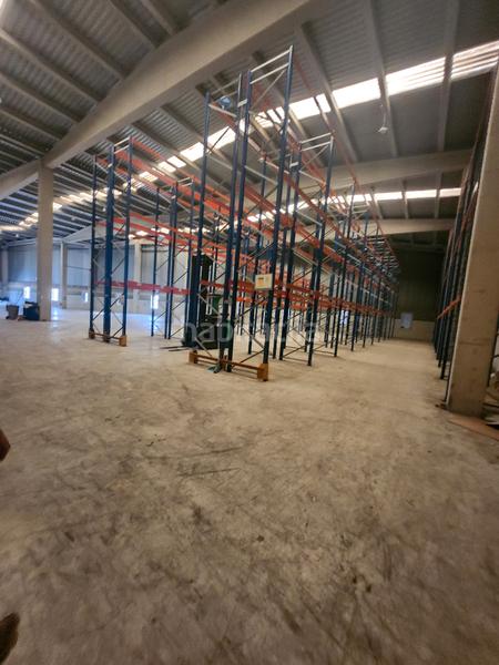 Foto 01f0841b-1080-4dbe-b6f8-9249dfb0d0bf. Lloguer nau industrial a Zona Industrial Rubí