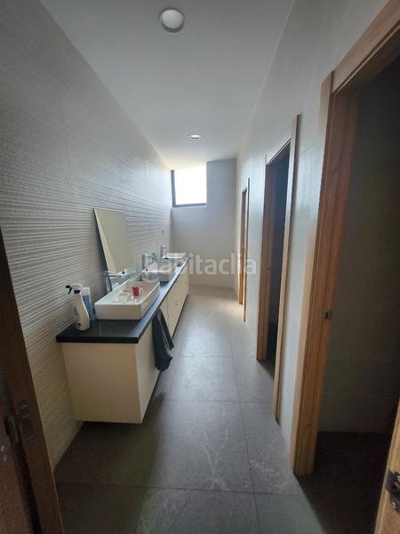 Foto ac75b74b-e346-4780-9af3-2a354f7fbbc4. Alquiler nave industrial en Zona Industrial Rubí