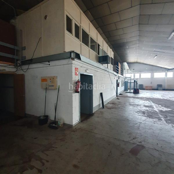 Foto 11cb1d0b-2faa-48cd-a24f-5070e6d03981. Bâtiment à usage industriel dans Sant Esteve Sesrovires