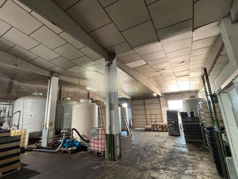 Foto 58e48bd9-61a6-4609-8b8d-94441fc1291a. Bâtiment à usage industriel dans Sant Esteve Sesrovires