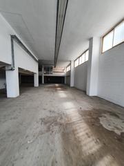 Fabrikhalle in Les Planes