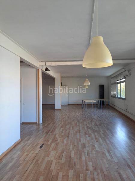 Foto 863be8f0-3694-4e6f-a7b7-5b5e55dd78ed. Miete fabrikhalle in Centre Hospitalet de Llobregat (L´)