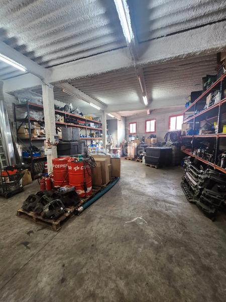 Foto bd9c64c3-b148-42cb-a049-508917a1d789. Gewerbliches grundstück in Sant Esteve Sesrovires