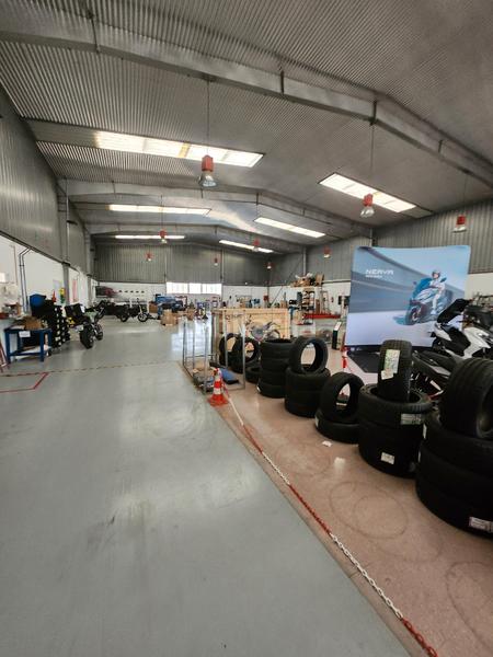 Foto 953761a5-42c8-4f2e-bf87-97607e08c99f. Affitto capannone industriale in Sant Esteve Sesrovires