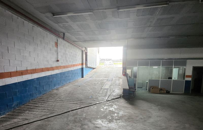 Foto c646df55-4460-41e0-8de2-4fdda57700fd. Affitto capannone industriale in Sant Esteve Sesrovires