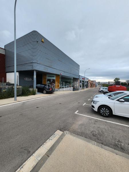 Foto e19a5a93-4531-43ad-8011-d1ea8fa84349. Affitto capannone industriale in Sant Esteve Sesrovires