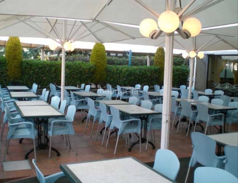 Foto 611e38bf-abed-4b70-a7c3-5a074c56fe02. Edificio in La Pineda Castelldefels