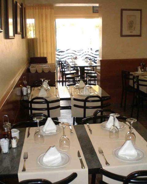 Foto 90315ba2-7fc3-4602-9941-bc57065af608. Edificio in La Pineda Castelldefels