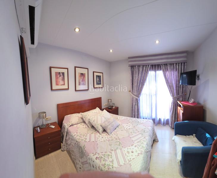 Foto b491924a-e0ac-4dad-879b-578f7bc8aea0. Edificio in La Pineda Castelldefels