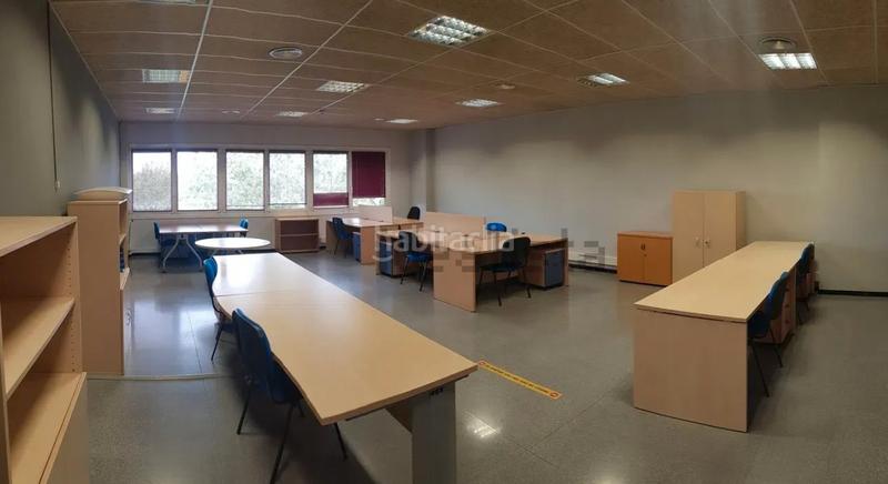 Foto cce10eed-56bc-4134-89d6-d517f44f3ccc. Rent industrial building in Granvía-Mar Castelldefels