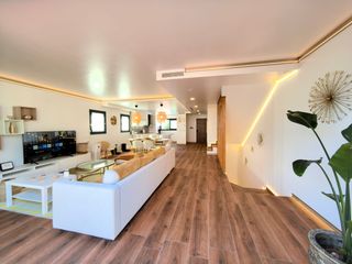 Casa adosada en Montgat. Últimas casas adosadas de obra nueva con piscina en montgat