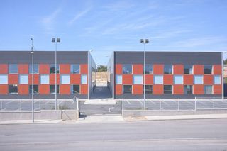 Rent Office space in Sant Esteve Sesrovires. Sede técnica frente a seat – 1.656 m² – imagen corporativa-uso m