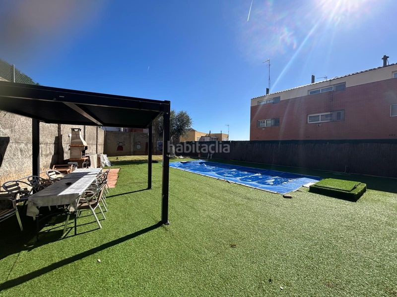 Foto 5898215d-f5d1-4edc-a235-c7c63be5a661. Casa amb xemeneia calefacció aparcament piscina a Viladecans