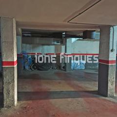 Aparcament cotxe a Torre-romeu. Ione finques ofrece