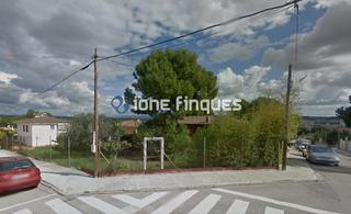 Terreny residencial a Nou Vendrell. Ione finques ofrece