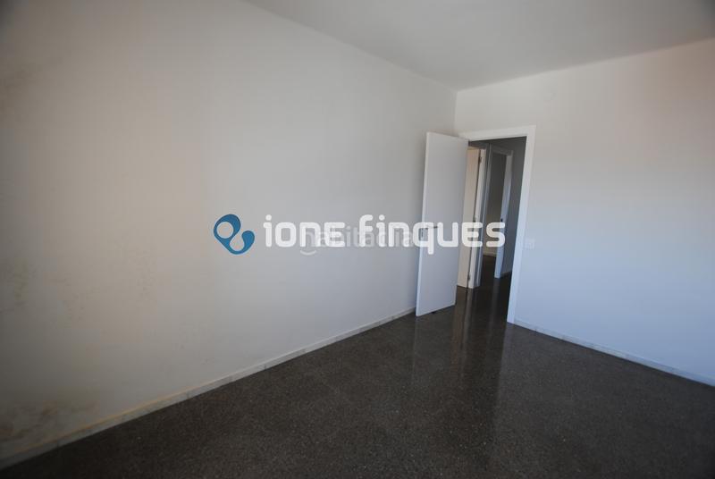 Foto 57e3487a-2992-4f7c-b950-5e8911408466. Piso ione finques ofrece en Sol i Padrís - Sant Oleguer Sabadell