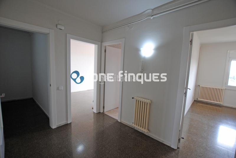Foto b62bd3e7-458a-4c8e-85ce-84c0c2e3aa5e. Piso ione finques ofrece en Sol i Padrís - Sant Oleguer Sabadell