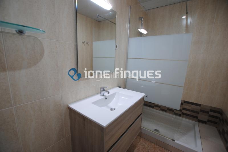 Foto f7f8339f-8238-469e-ab8e-e3504455fe5a. Piso ione finques ofrece en Sol i Padrís - Sant Oleguer Sabadell