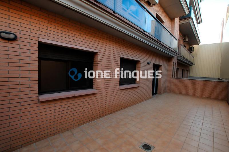 Foto 2c30468d-c48f-4f33-8879-1ecc4c03c47b. Appartement avec chauffage parking dans Covadonga Sabadell