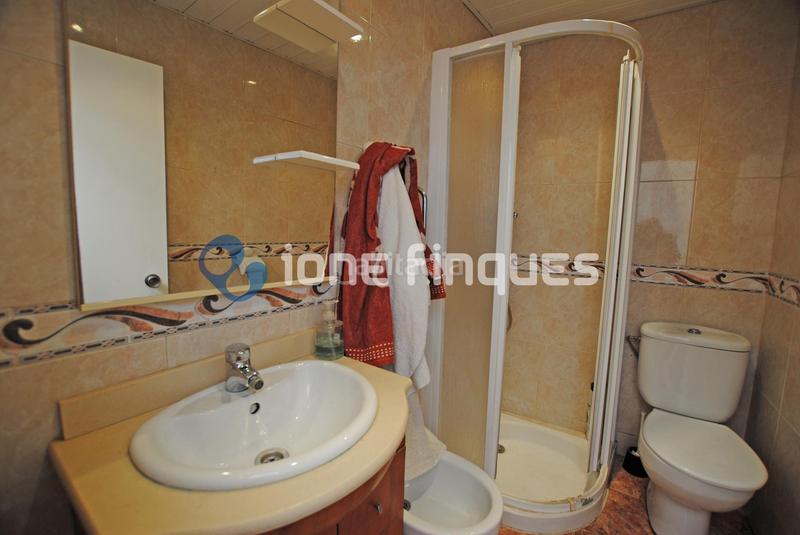 Foto 9c4e9af2-e241-491d-8065-911033103c27. Maison jumelée avec chauffage dans Ca n'Oriac Sabadell